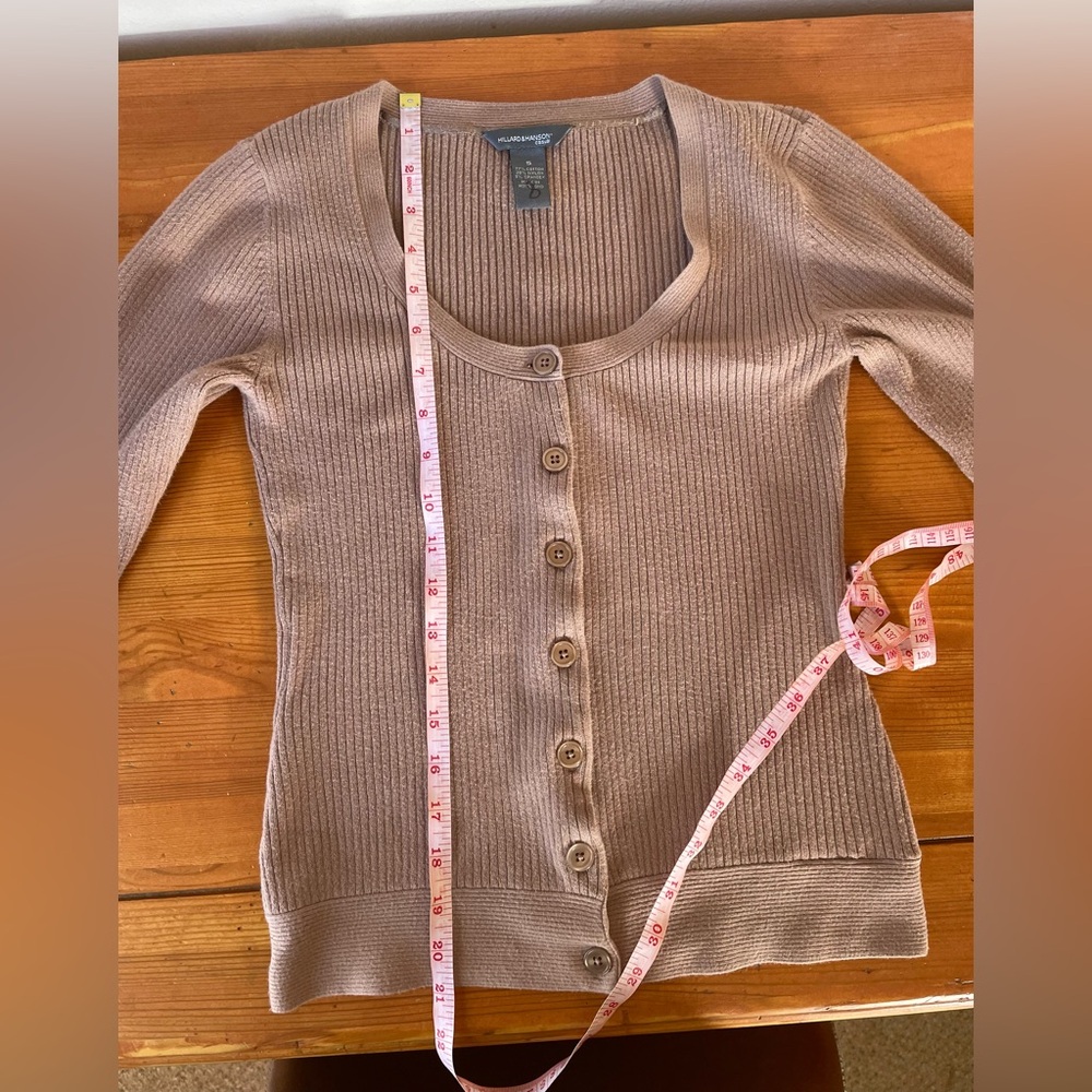 Hillard & Hanson Tan Cropped Cardigan